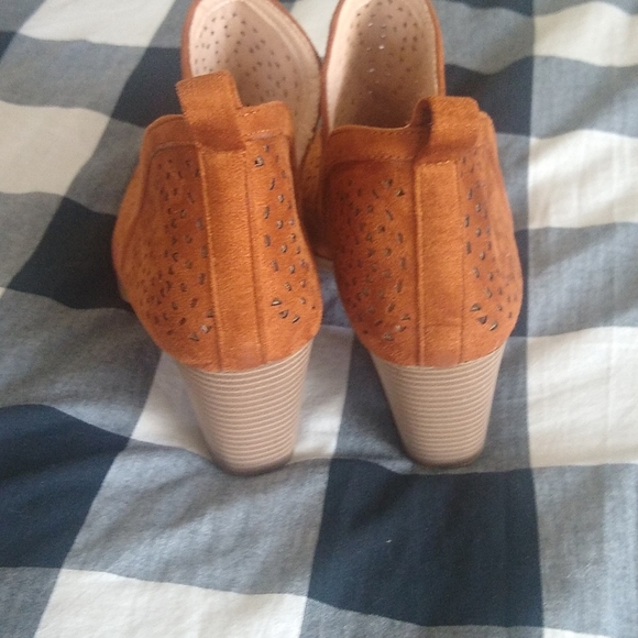 🍭Cute Brown Booties - Picture 3 of 5